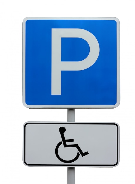 Фото Дорожный знак автостоянка для инвалидов. отдельный на белом фоне.