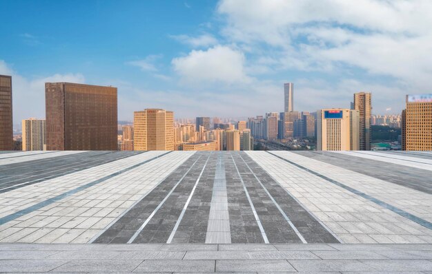 Photo road surfaces and financial district buildings