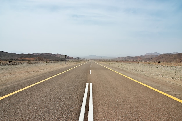 The road to Wadi Disah Canyon