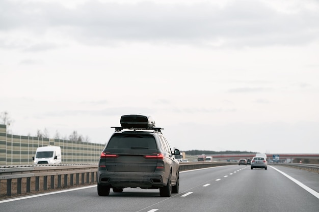 RoadReady Comfort Car uitgerust met een roofbox voor langere reizen