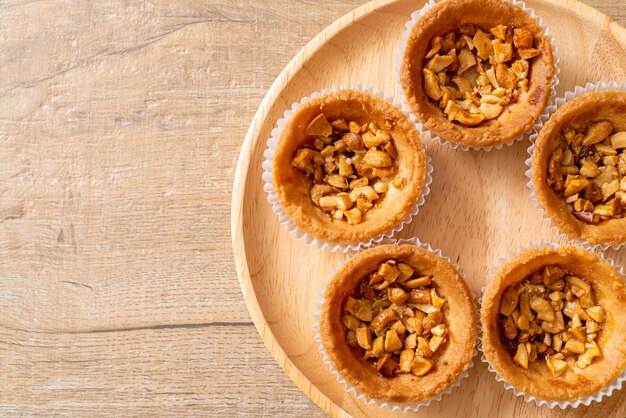 roast cashews nut tart