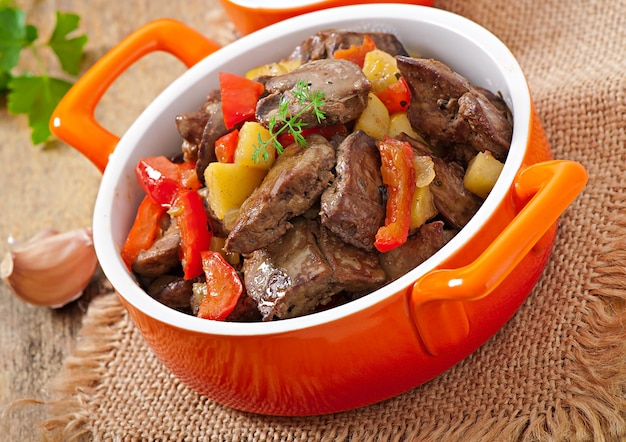 Roast chicken liver with vegetables