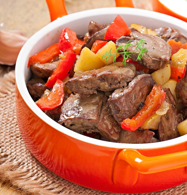 Roast chicken liver with vegetables