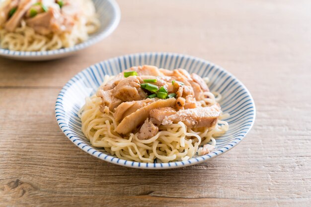 ローストチキンヌードル