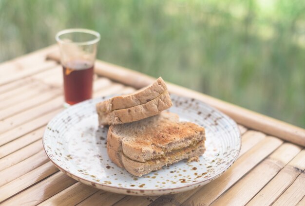 蒸したカスタードの焼きパン