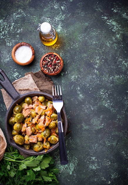 Roasted brussels sprouts with meat