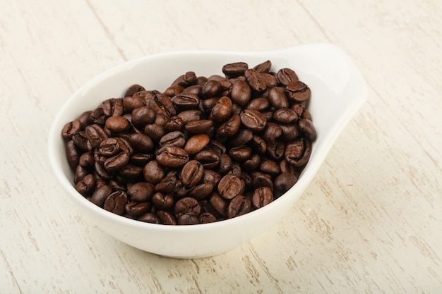 Roasted coffee beans