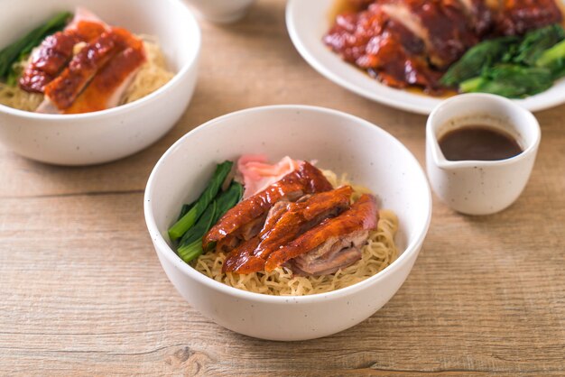 roasted duck noodles