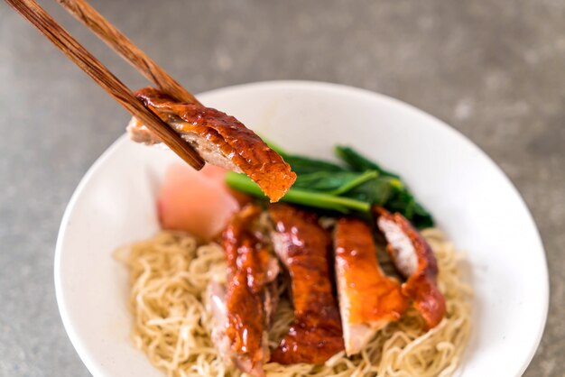 roasted duck noodles