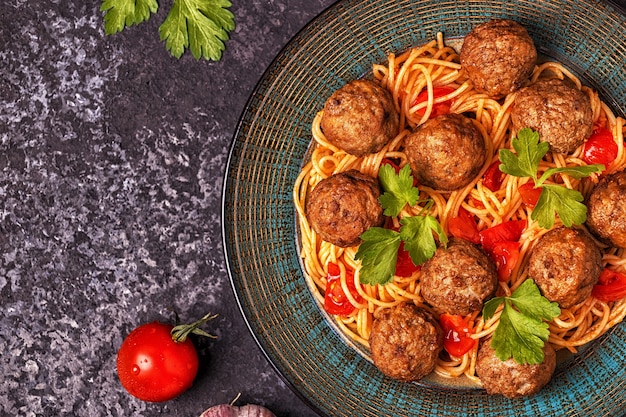 Roasted  meatballs with spaghetti