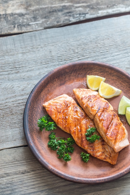 Roasted salmon steak with fresh parsley