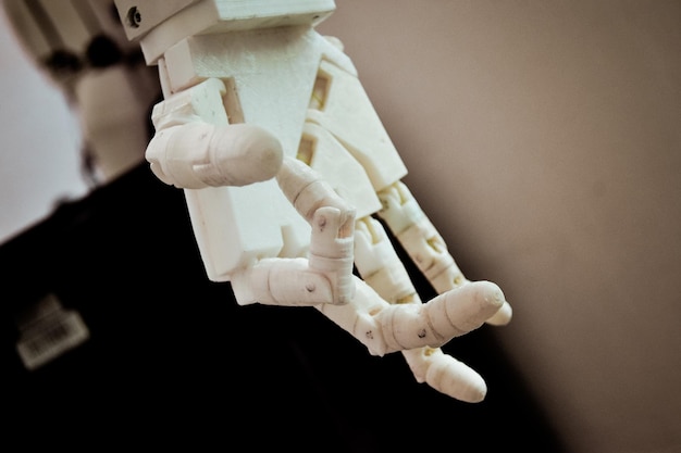 Фото Роботные пальцы руки из пластикового крупного плана