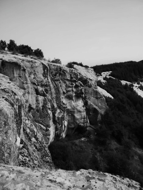 Foto formazioni rocciose contro il cielo