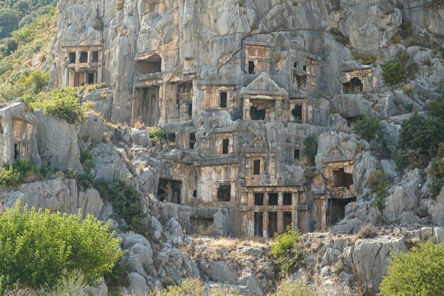 Demre Antalya Turkiye の Myra 古代都市の岩の墓