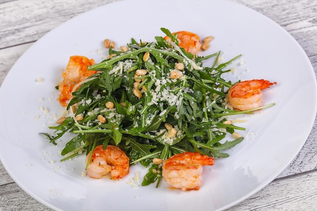 Rocket salad with prawn parmesan cheese