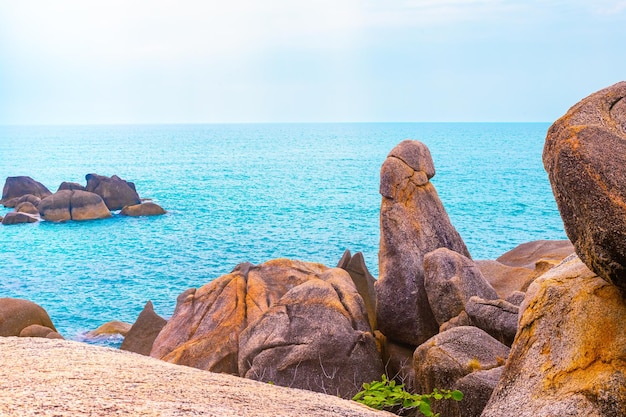 Rocks oma en opa in de zee Bezienswaardigheden van Koh Samui in Thailand