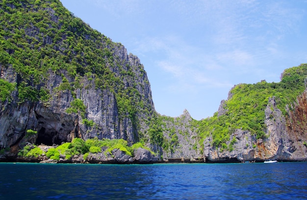 Rocks and sea in Krabi Thsiland