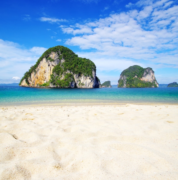 Rocks and sea in Krabi Thsiland