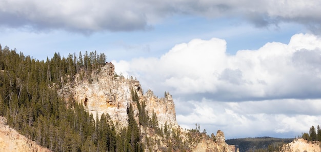 Rocky canyon in american landscape grand canyon of the yellowstone