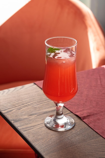 Rode cocktail Aardbeiencocktail