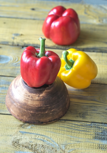 Rode en gele paprika