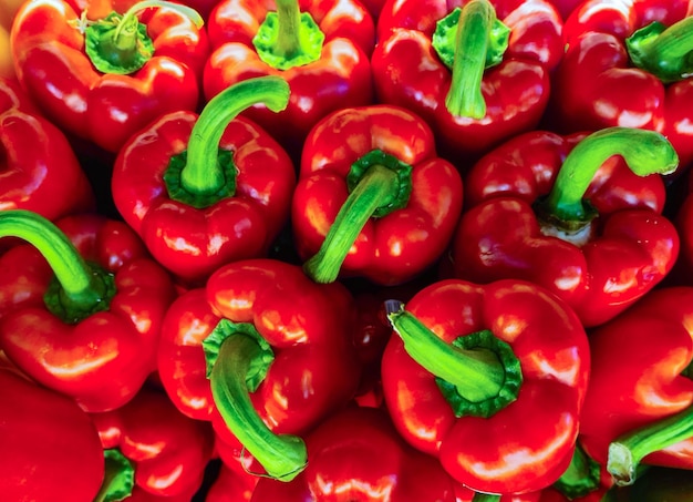 Rode paprika op de markt