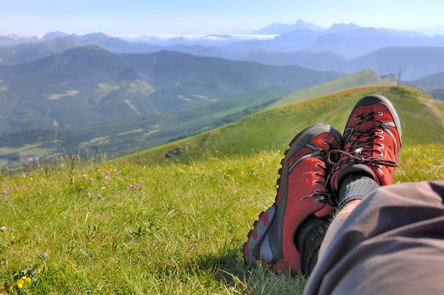 Rode schoenen lopen