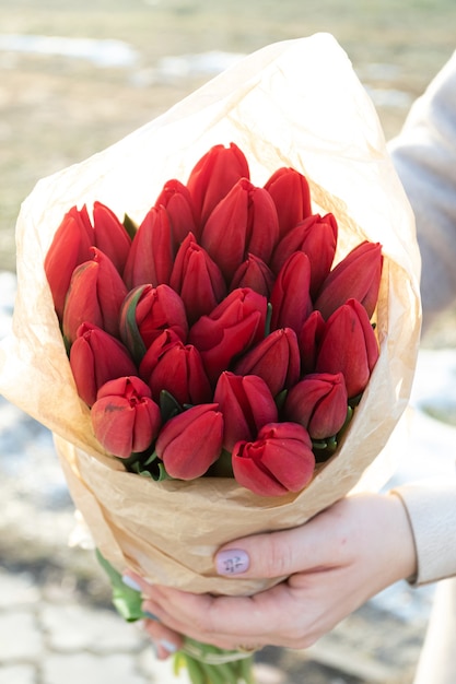 Rode tulpen. Floral voorjaar achtergrond.