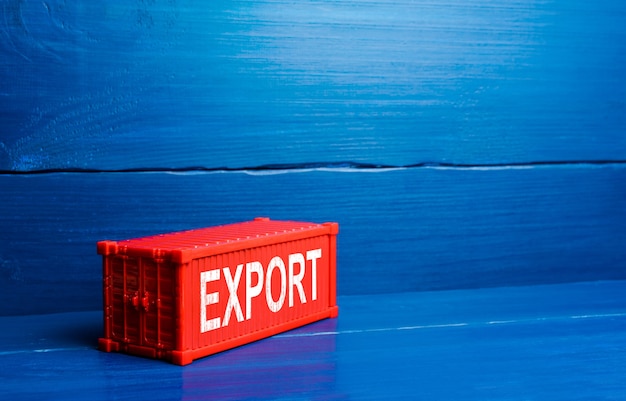 Rode vrachtschip container met woord exporteren. Verkoop goederen aan buitenlandse markten, commerciële globalisering