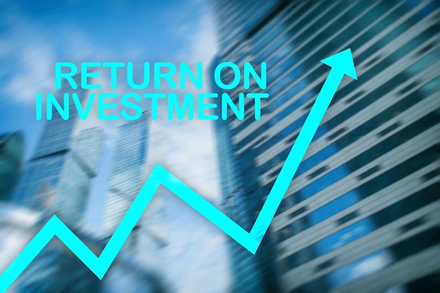 ROI Rendement op investering Stock trading en financiële groei concept op wazig business center achtergrond