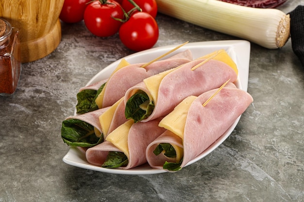 Roll with ham and cheese