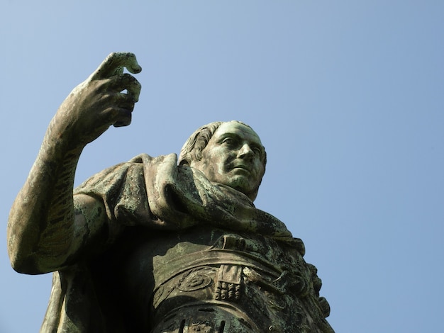 Roman statue in Turin