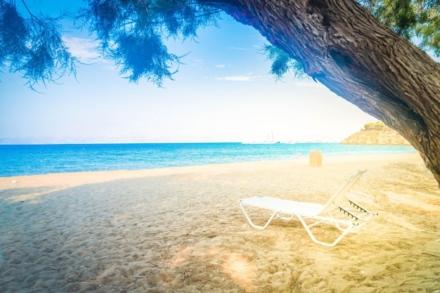 Romantisch strand op Grieks eiland