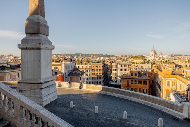 Rome stadsgezicht vanaf de top van de Spaanse trap