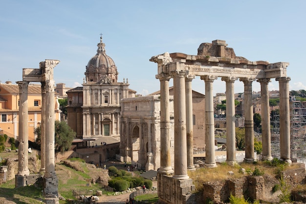 Romeinse ruïnes in Rome, Forum. Romeinse oude architectuur.