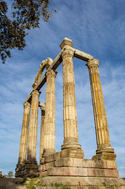 Romeinse ruïnes in Valdecanas Reservoir Caceres Spanje