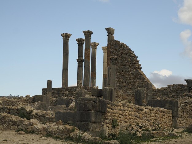 Romeinse ruïnes van Volubilis in Marokko - best bewaarde Romeinse ruïnes gelegen tussen de keizerlijke steden Fez en Meknes