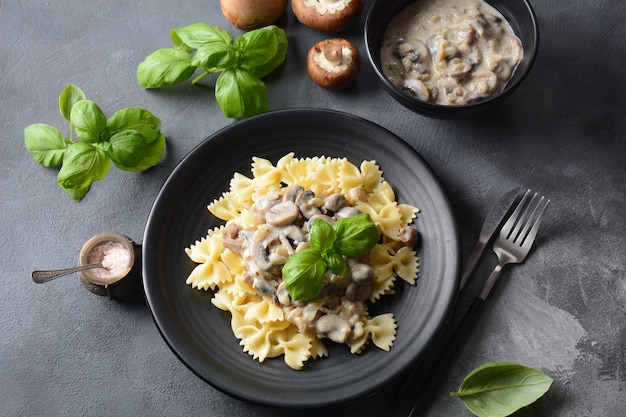 Romige Paddenstoelen Fettuccini Alfredo pasta