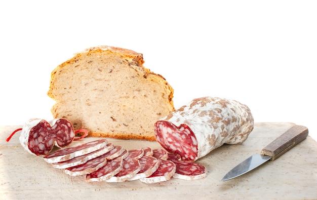 rond brood en saucisson