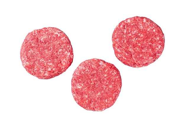 Rood gemalen rundvlees Burger steak cutlets geïsoleerd op witte achtergrond top view