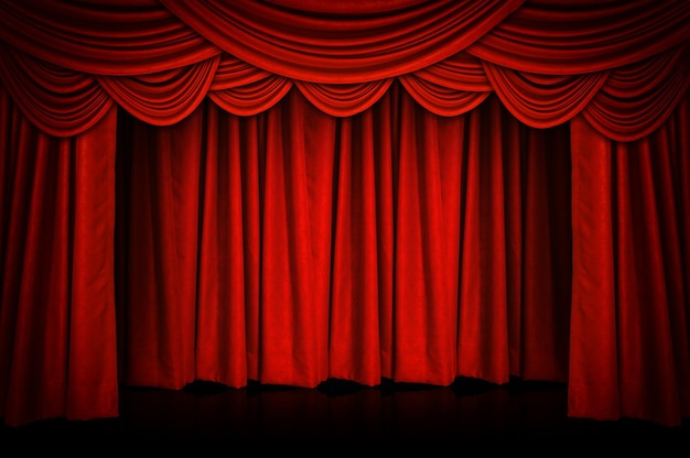 Rood gordijn in het theater