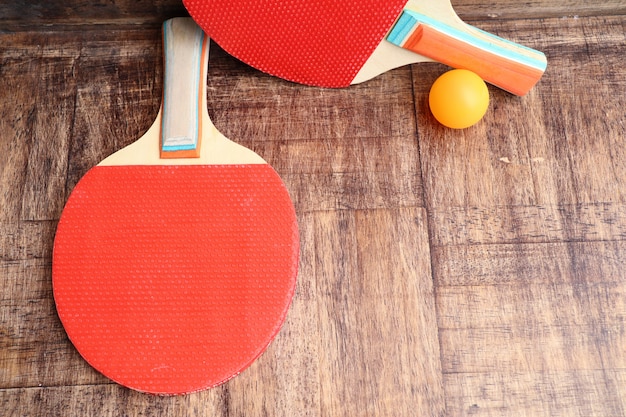 Rood racket tafeltennis