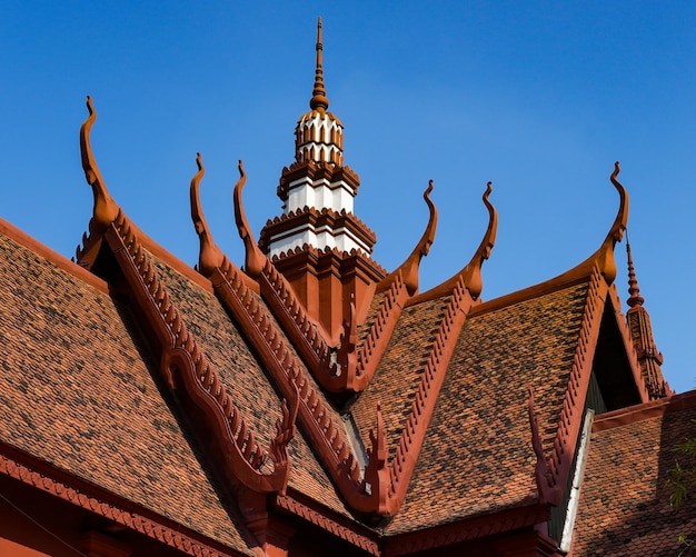 Photo the roof of the royal palace in bangkok