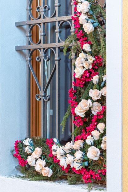 Foto rose in vaso da fiore