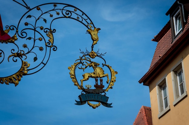 写真 ローテンブルク（ドイツ語: rothenburg ob der tauber）は、ドイツ、バイエルン州のアンスバッハ地区にある町です。