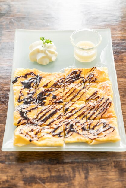 roti with chocolate sauce