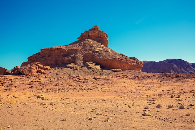 Rotsachtige bergwoestijn Natuurlijk landschap