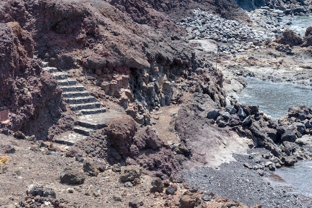 Rotsen en zee zijaanzicht van het eiland Tenerife