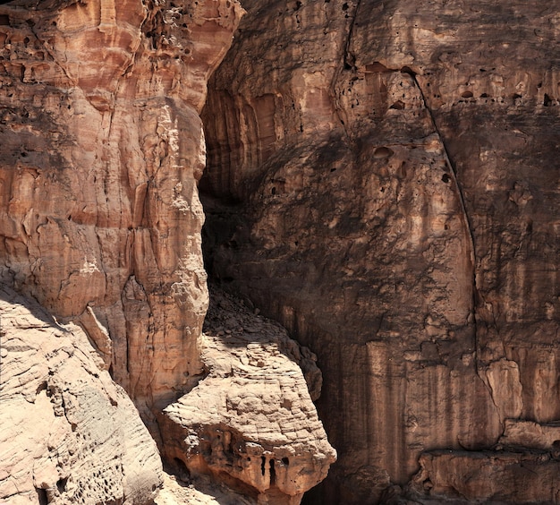 Rotsen in de Timna-krater Israël