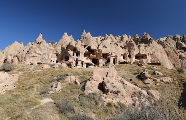 Rotsformaties in Zelve Valley Cappadocië Nevsehir Turkije